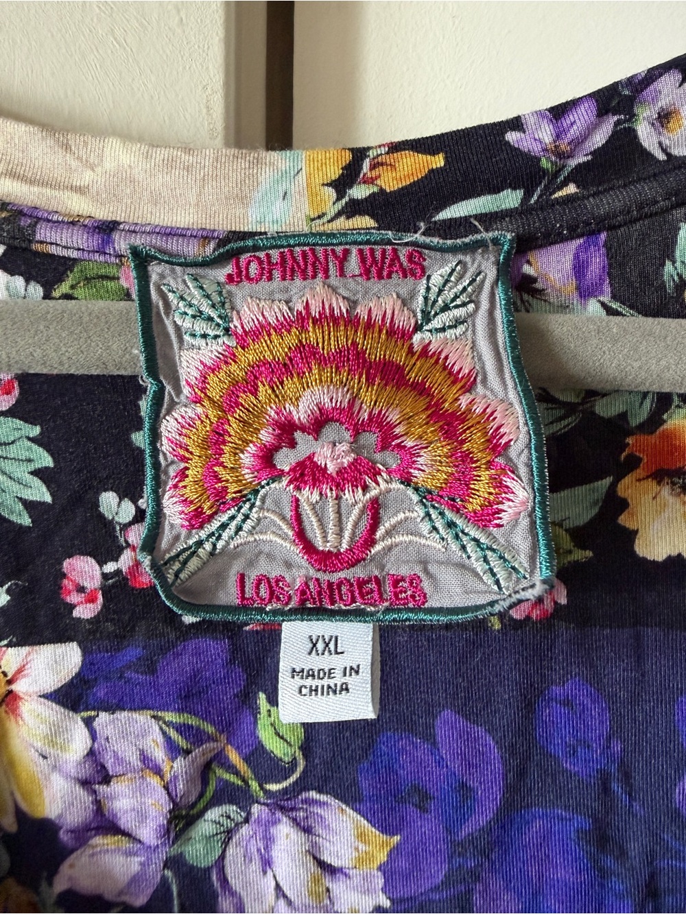 Johnny Was The Janie Favorite Sky Flower Short Sleeve V-neck Swing Tee XXL - Picture 5 of 7